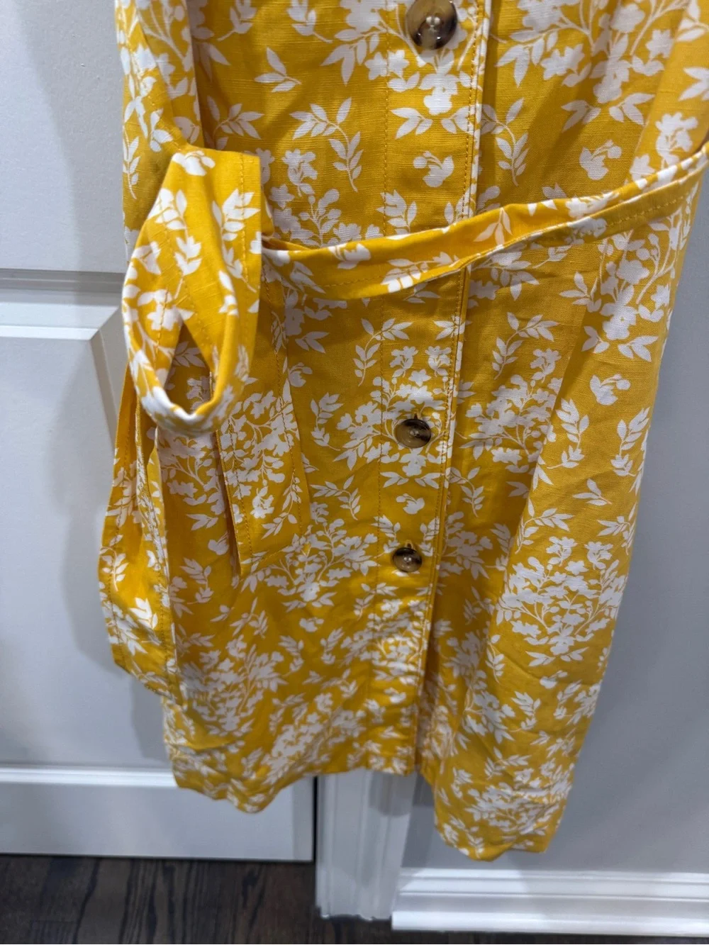 Ann Taylor Belted Yellow Floral Front Button Dress (4) - Picture 6 of 7